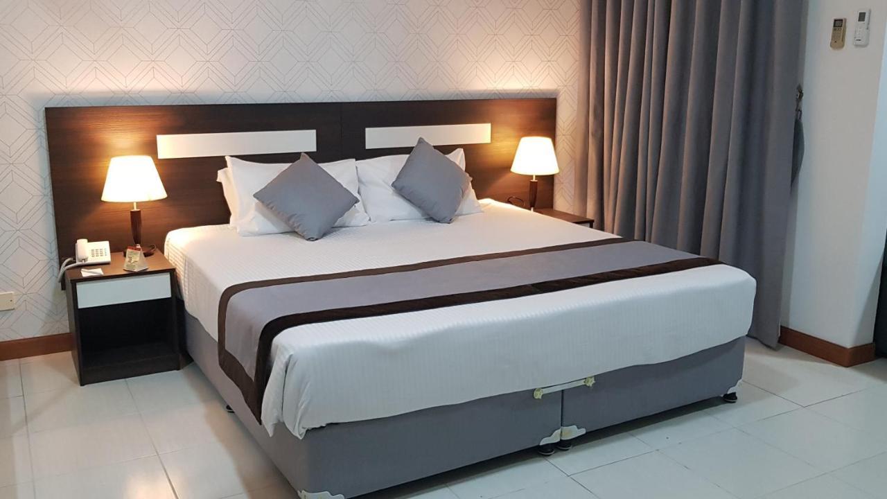 Nova Park Hotel Sharjah Exterior foto